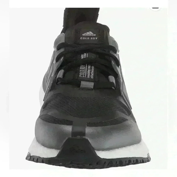ADIDAS UltraBOOST 22 Cold.RDY Running
Black Grey Shoes Size 10 RARE - Picture 3 of 12